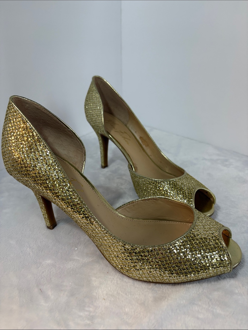 Marc Fisher Gold Metallic Glitter Peep-Toe Heels Size 9.5